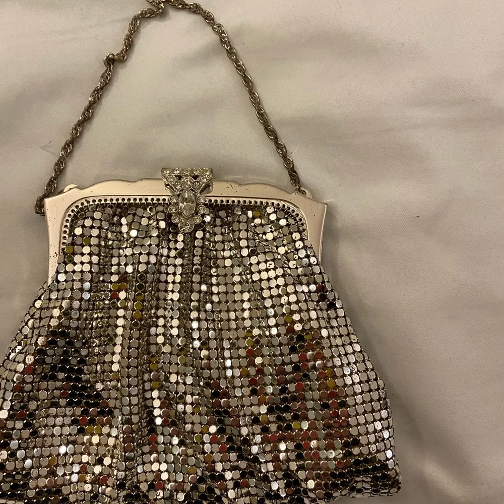 Whiting davis small sliver toned mess bag. Never used. - Picture 3 of 5